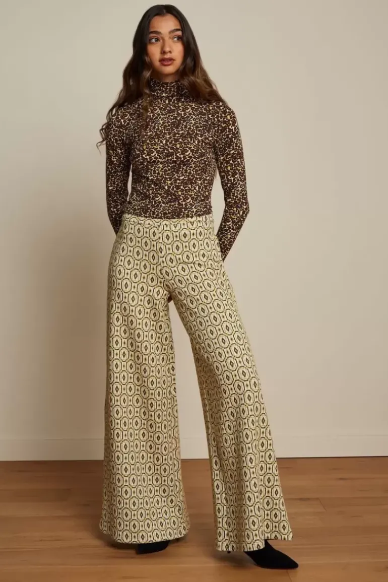 Betsy Rollneck Top Hustle