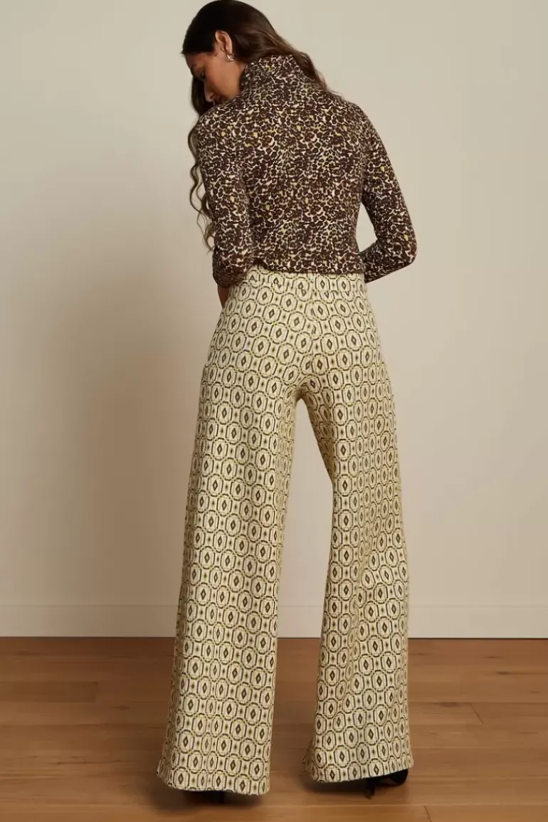 Betsy Rollneck Top Hustle