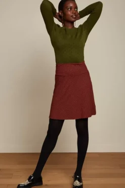 Border Skirt Close-Up