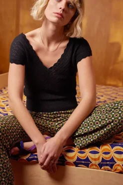 Lila V Top Rocky Ajour