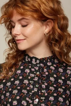 Linn Blouse Sullivan